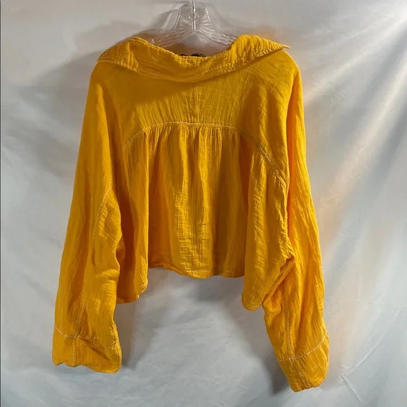 7 For All Mankind Yellow Cotton Blouse and Short Set - Picture 6 of 11